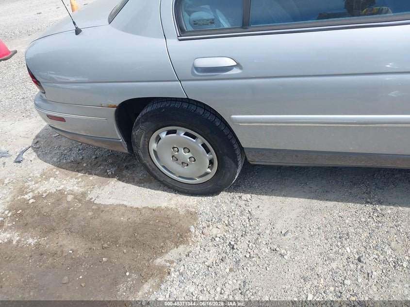 1995 Chevrolet Lumina VIN 2G1WN52M3S9225880 IAAI salvage auction — NORMAL WEAR, Original (Ohio), sold $825 on 2026-07-07 (photo 6)