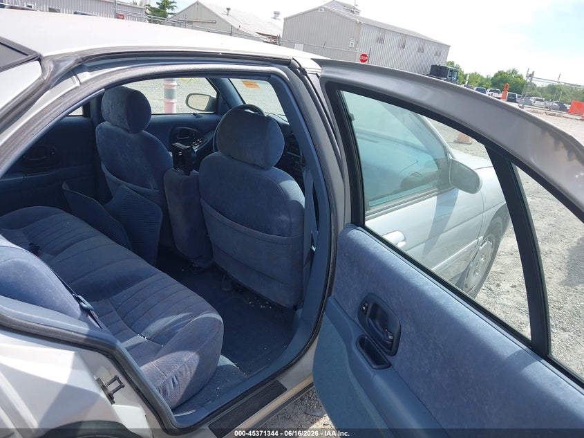 1995 Chevrolet Lumina VIN 2G1WN52M3S9225880 IAAI salvage auction — NORMAL WEAR, Original (Ohio), sold $825 on 2026-07-07 (photo 8)