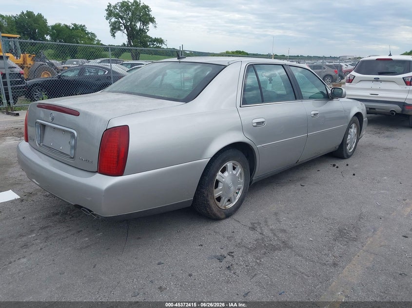 2005 Cadillac De ville VIN 1G6KD54Y75U169784 IAAI salvage auction — NORMAL WEAR, Regular Certificate (Iowa), sold $450 on 2026-07-07 (photo 4)