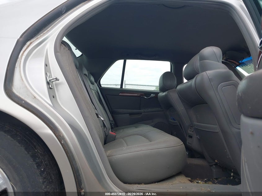 2005 Cadillac De ville VIN 1G6KD54Y75U169784 IAAI salvage auction — NORMAL WEAR, Regular Certificate (Iowa), sold $450 on 2026-07-07 (photo 8)