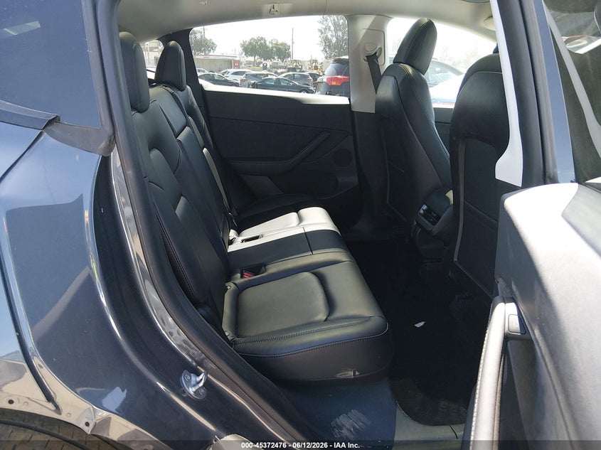 2021 Tesla Model y VIN 5YJYGDEE4MF282046 IAAI salvage auction — RIGHT SIDE, Salvage (California), sold $10,250 on 2026-07-09 (photo 8)