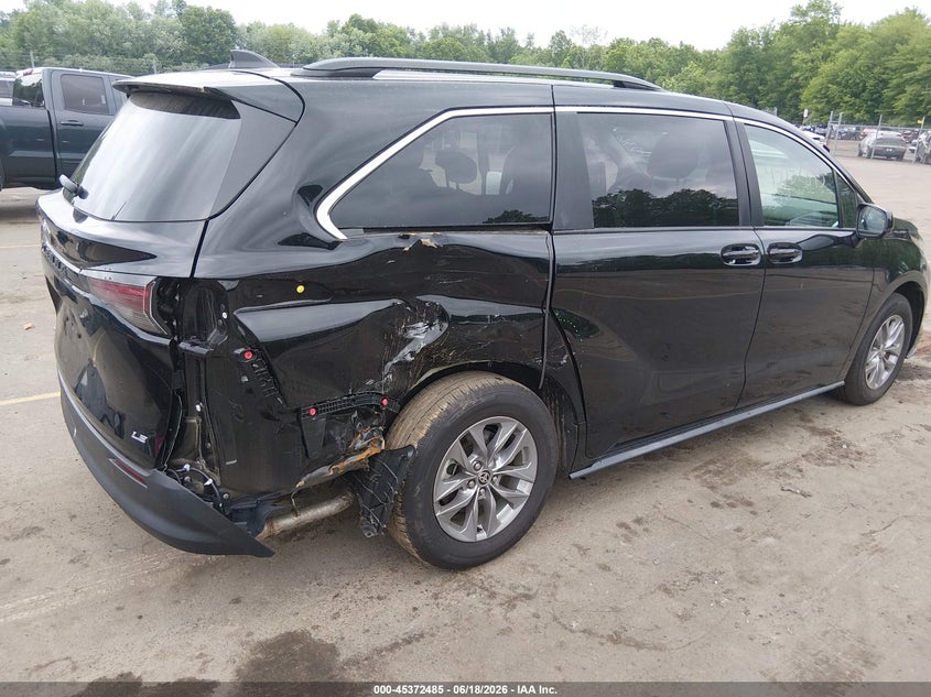 2025 Toyota Sienna VIN 5TDKSKFC4SS210682 IAAI salvage auction — REAR END, Salvage Title, sold $18,450 on 2026-07-16 (photo 6)