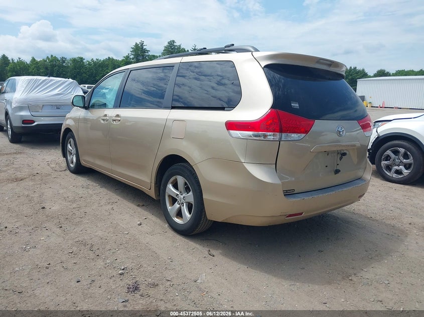 2011 Toyota Sienna VIN 5TDKK3DC0BS025036 IAAI salvage auction — FRONT END, Clear (Massachusetts), sold $1,300 on 2026-07-17 (photo 3)