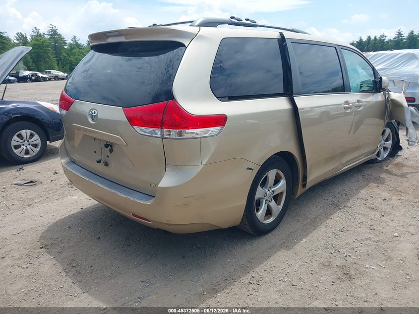 2011 Toyota Sienna VIN 5TDKK3DC0BS025036 IAAI salvage auction — FRONT END, Clear (Massachusetts), sold $1,300 on 2026-07-17 (photo 4)