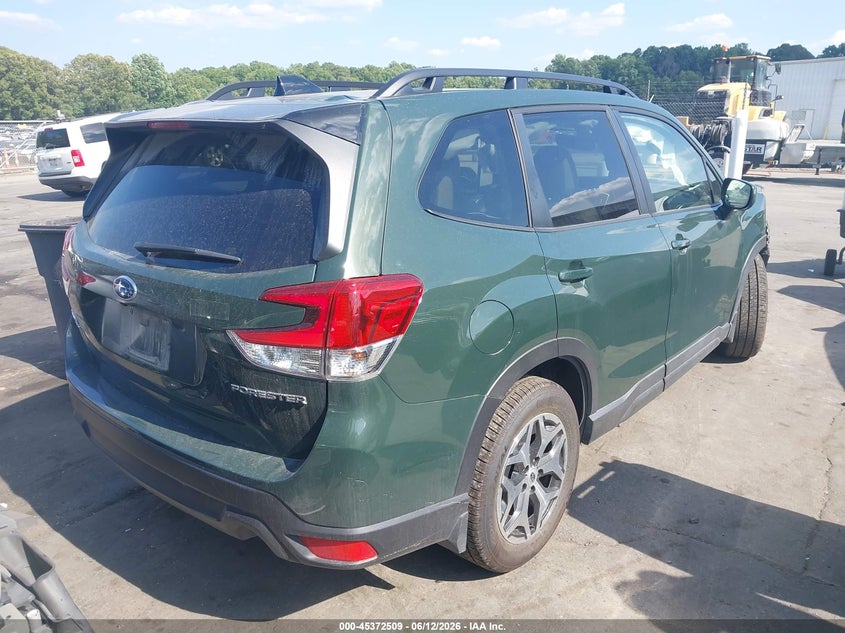 2024 Subaru Forester VIN JF2SKACC2RH488107 IAAI salvage auction — RIGHT FRONT, Salvage (North Carolina), sold $6,450 on 2026-07-12 (photo 4)
