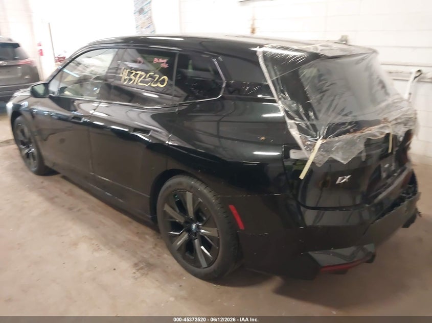 2022 BMW iX VIN WB523CF06NCK56184 IAAI salvage auction — Rear End, Salvage (Minnesota), sold $26,250 on 2026-09-23 (photo 3)