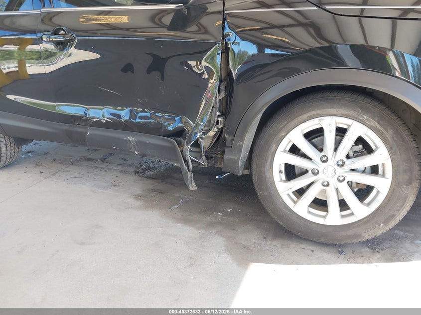 2018 Nissan Rogue VIN JN1BJ1CR8JW284923 IAAI salvage auction — RIGHT FRONT, Bill Of Sale (Washington), sold $1,600 on 2026-07-15 (photo 6)
