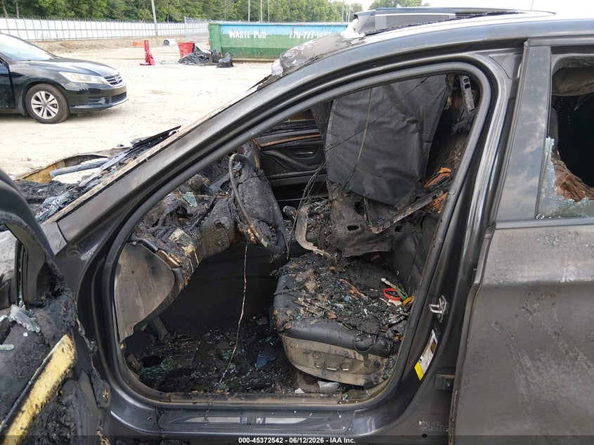 2011 BMW 5 series VIN WBAFR7C58BC606080 IAAI salvage auction — EXTERIOR BURN, Bill Of Sale (Georgia), sold $300 on 2026-07-09 (photo 5)