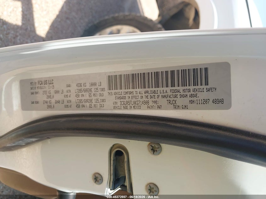 2019 Ram 2500 VIN 3C6UR5FLXKG714908 IAAI salvage auction — LEFT SIDE, Original (Texas), sold $14,400 on 2026-07-23 (photo 9)