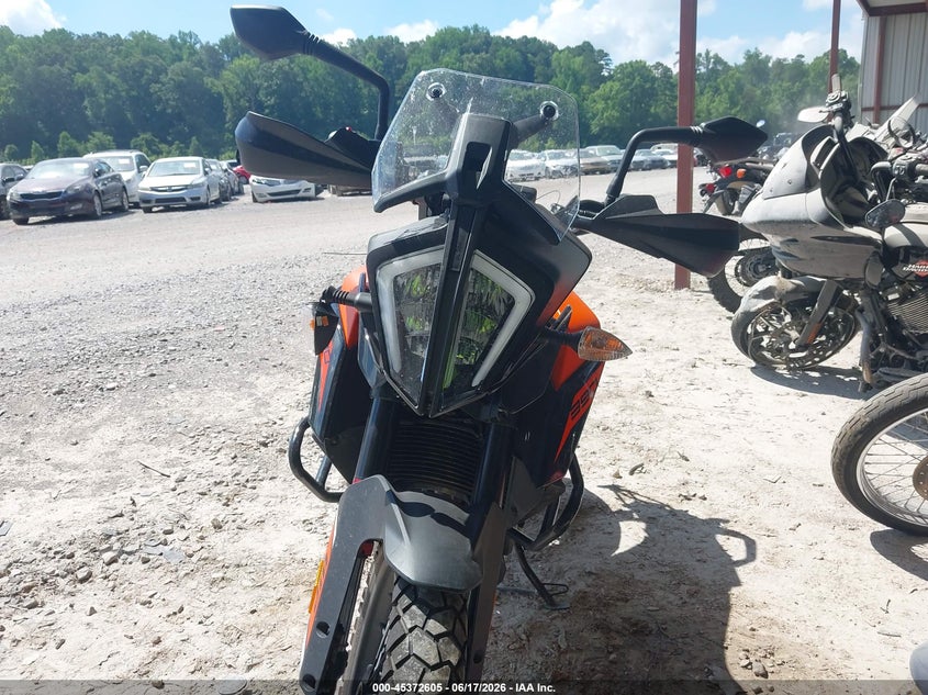2023 Ktm VIN MD2JGJ40XPC260845 IAAI salvage auction — LEFT & RIGHT, Salvage (Tennessee), sold $1,200 on 2026-07-14 (photo 5)