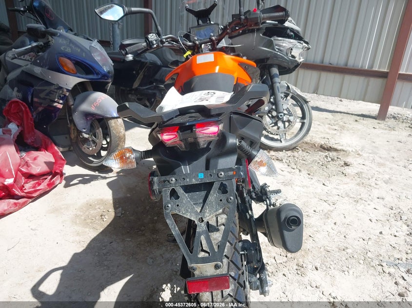 2023 Ktm VIN MD2JGJ40XPC260845 IAAI salvage auction — LEFT & RIGHT, Salvage (Tennessee), sold $1,200 on 2026-07-14 (photo 6)