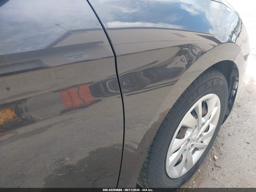 2020 Hyundai Elantra VIN 5NPD74LF9LH611950 IAAI salvage auction — ALL OVER, SF97 (New Hampshire), sold $11,000 on 2026-07-31 (photo 6)