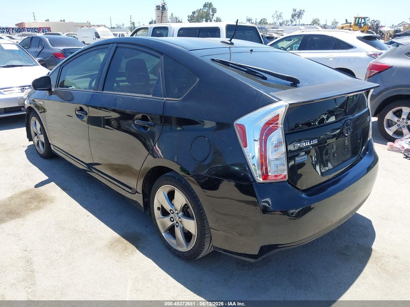 2013 Toyota Prius VIN JTDKN3DU3D5570334 IAAI salvage auction — RIGHT FRONT, Salvage (California), sold $2,150 on 2026-07-15 (photo 3)