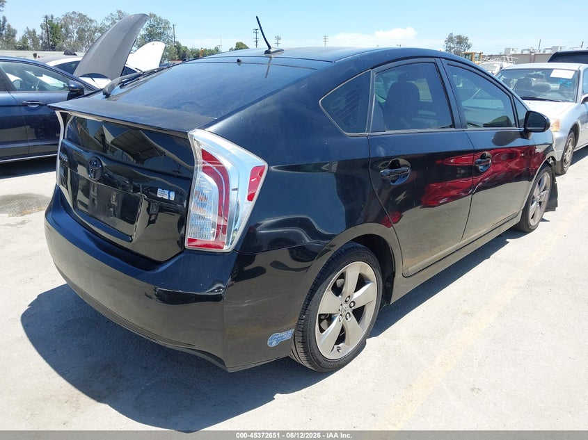 2013 Toyota Prius VIN JTDKN3DU3D5570334 IAAI salvage auction — RIGHT FRONT, Salvage (California), sold $2,150 on 2026-07-15 (photo 4)