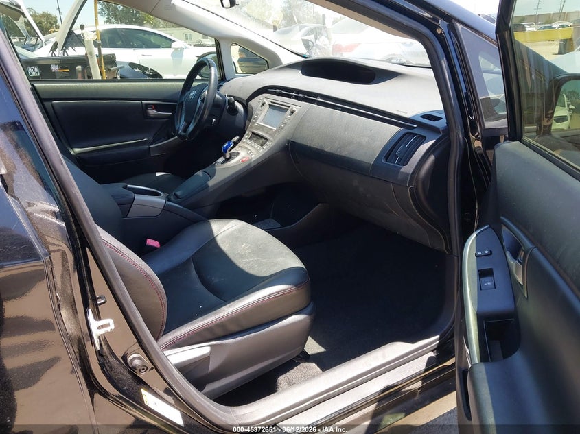 2013 Toyota Prius VIN JTDKN3DU3D5570334 IAAI salvage auction — RIGHT FRONT, Salvage (California), sold $2,150 on 2026-07-15 (photo 5)