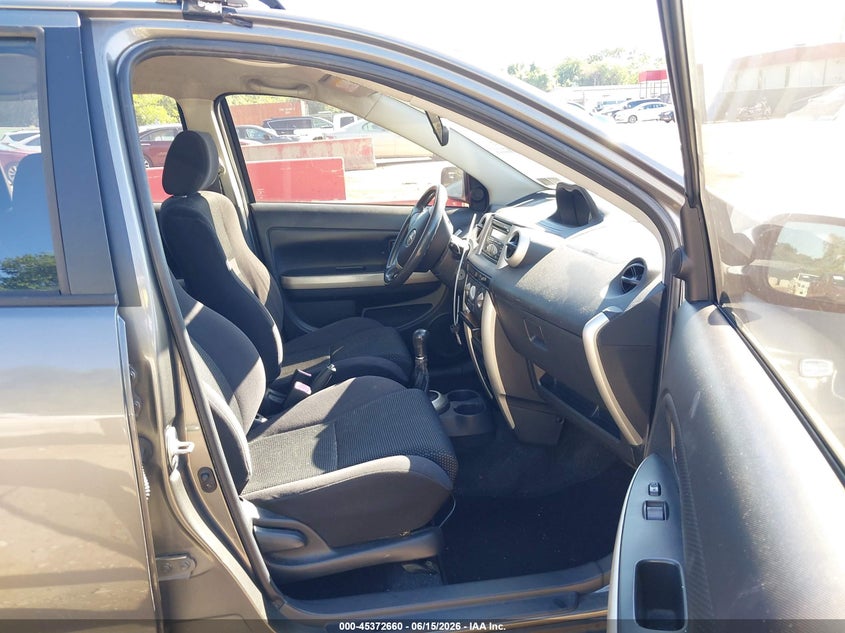 2005 Scion Xa VIN JTKKT624950127638 IAAI salvage auction — NORMAL WEAR, Clear-Dealer Only (Texas), sold $675 on 2026-07-30 (photo 5)