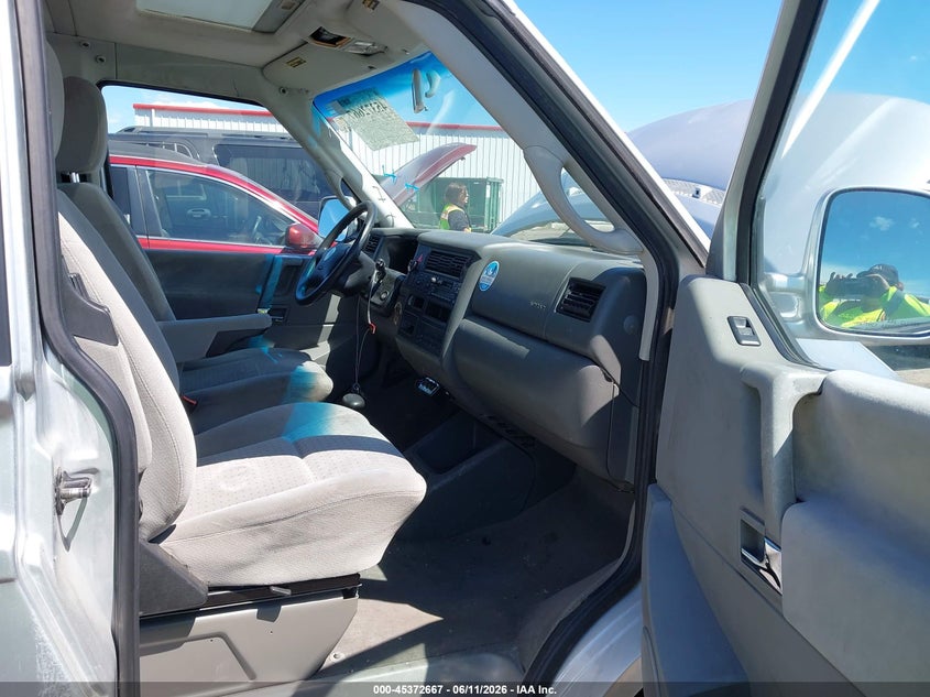 2003 Volkswagen Eurovan VIN WV2MB47013H034643 IAAI salvage auction — NORMAL WEAR, Release Of Interest (Washington), sold $775 on 2026-07-21 (photo 5)
