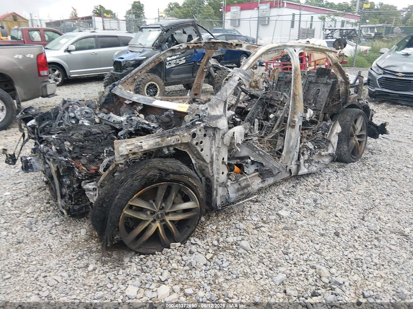 2017 Audi Q7 VIN WA1VABF78HD049366 IAAI salvage auction — TOTAL BURN, Non-Repairable Certificate (West Virginia), sold $75 on 2026-07-15 (photo 2)