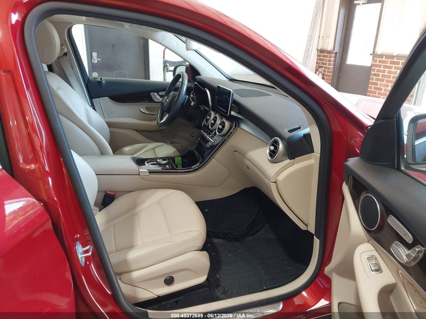 2019 Mercedes-benz Glc VIN WDC0G4JB0KF641887 IAAI salvage auction — FRONT END, Salvage (North Carolina), sold $6,100 on 2026-07-23 (photo 5)