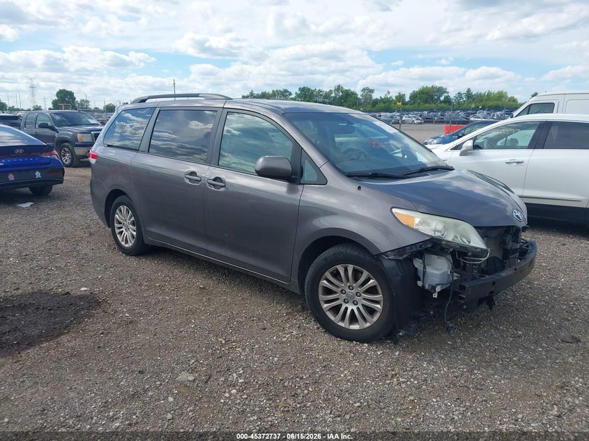 2012 Toyota Sienna VIN 5TDYK3DC5CS266747 IAAI salvage auction — FRONT END, Salvage (Illinois), sold $1,200 on 2026-07-16 (photo 1)