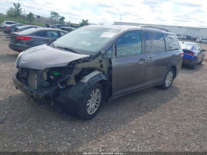 2012 Toyota Sienna VIN 5TDYK3DC5CS266747 IAAI salvage auction — FRONT END, Salvage (Illinois), sold $1,200 on 2026-07-16 (photo 2)