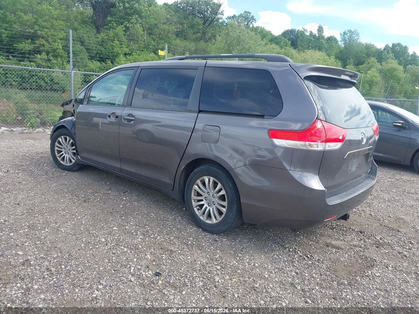 2012 Toyota Sienna VIN 5TDYK3DC5CS266747 IAAI salvage auction — FRONT END, Salvage (Illinois), sold $1,200 on 2026-07-16 (photo 3)