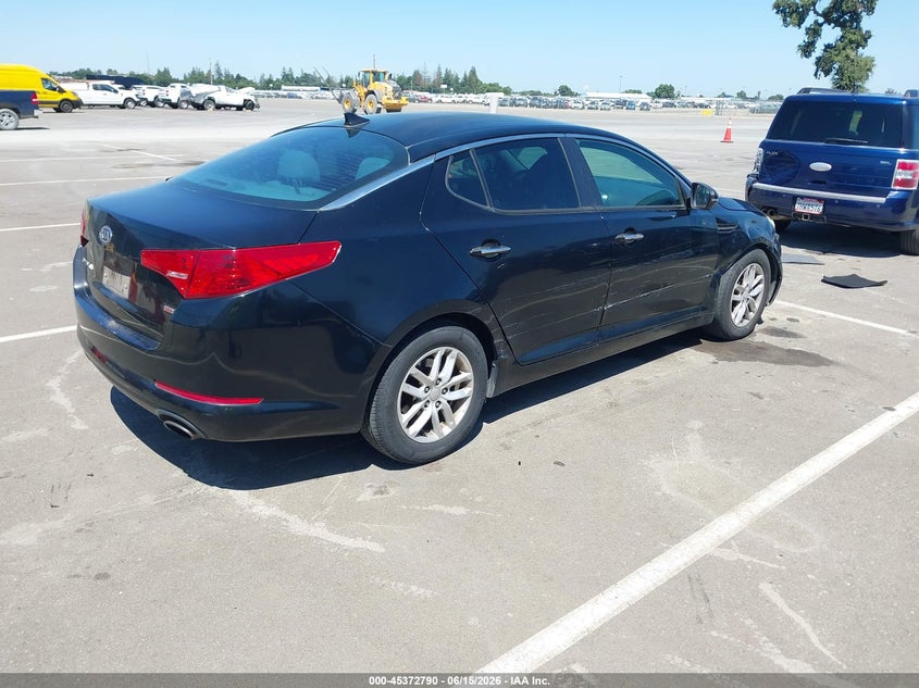2012 Kia Optima VIN 5XXGM4A78CG056986 IAAI salvage auction — LEFT SIDE, Salvage (California), sold $975 on 2026-07-07 (photo 4)