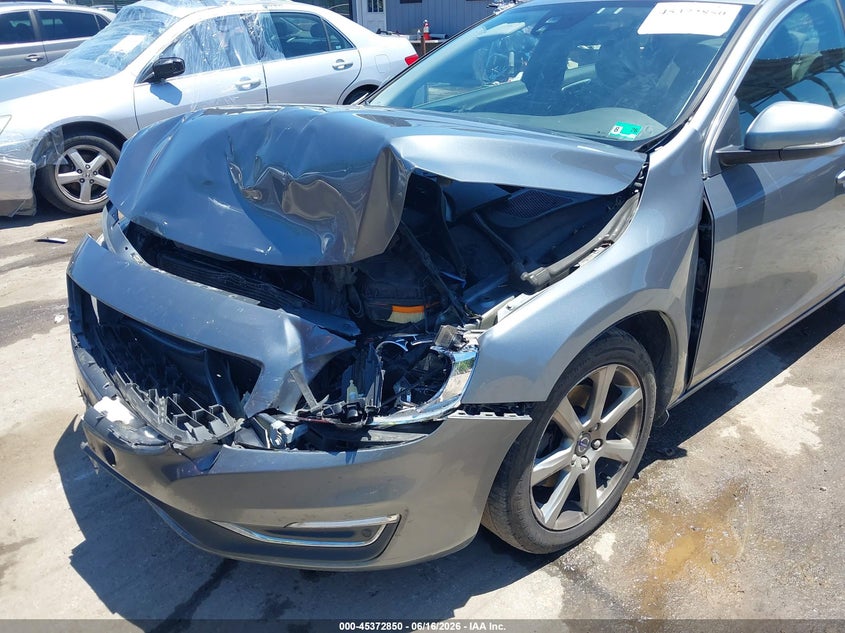 2016 Volvo S60 VIN YV126MFKXG2404245 IAAI salvage auction — FRONT END, Clear (Virginia), sold $425 on 2026-07-16 (photo 6)