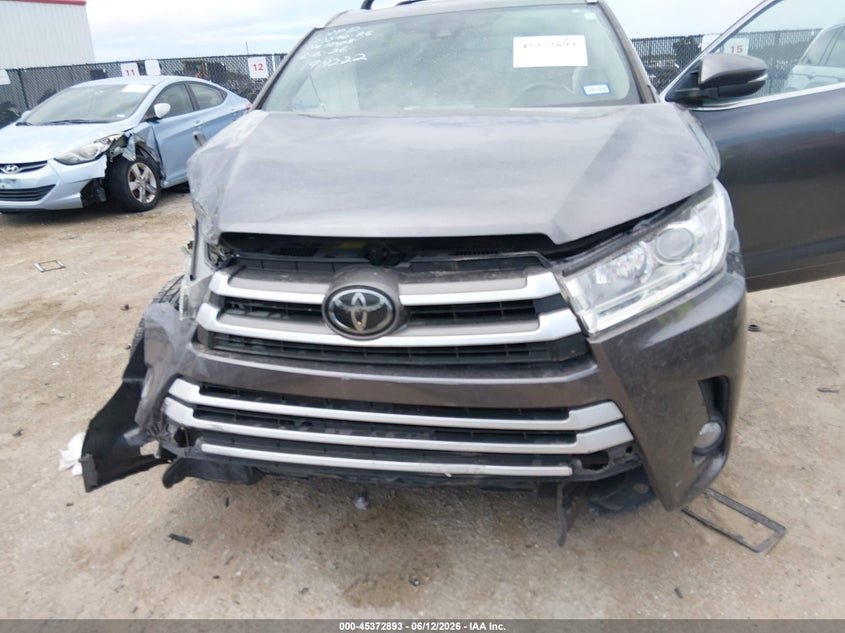 2018 Toyota Highlander VIN 5TDJZRFH8JS523194 IAAI salvage auction — RIGHT FRONT, Salvage (Texas), sold $5,900 on 2026-07-28 (photo 6)