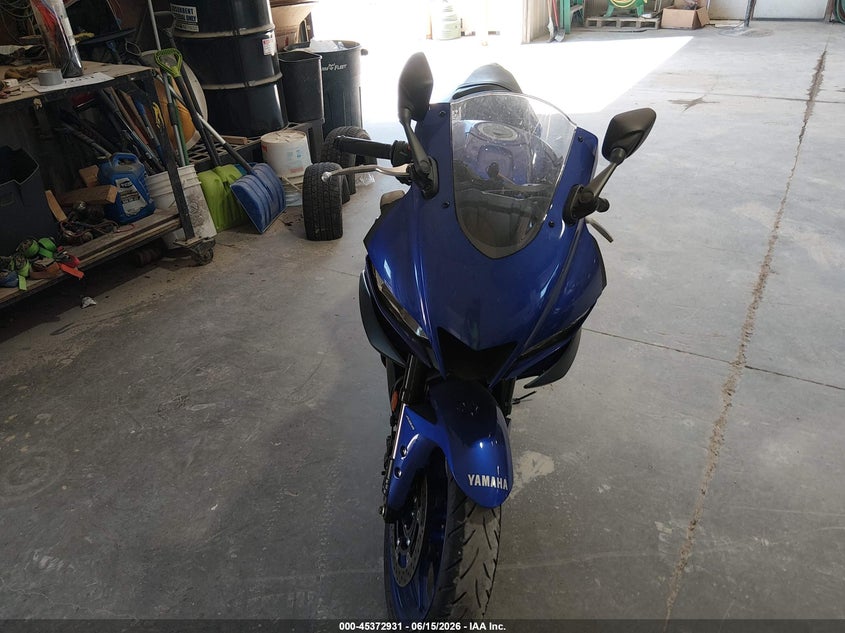 2024 Yamaha Yzf VIN MH3RH18Y0RK015195 IAAI salvage auction — RIGHT FRONT, Salvage (Wisconsin), sold $1,175 on 2026-07-15 (photo 5)