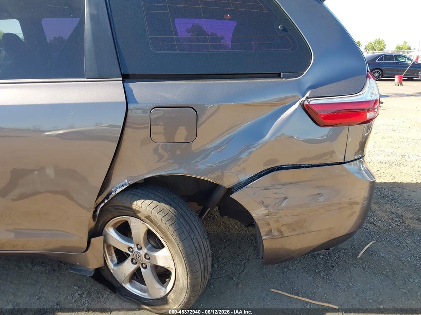 2015 Toyota Sienna VIN 5TDZK3DC0FS613264 IAAI salvage auction — LEFT REAR, Salvage (Arizona), sold $2,950 on 2026-07-08 (photo 6)