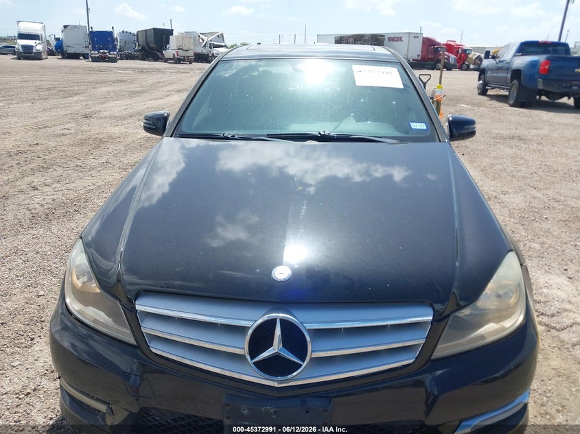 2012 Mercedes-benz C-klasse VIN WDDGF4HB1CR200269 IAAI salvage auction — NORMAL WEAR, Original (Texas), sold $825 on 2026-07-15 (photo 6)