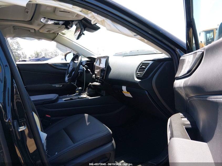 2025 Lexus Nx VIN JTJGKCEZ8S5031615 IAAI salvage auction — RIGHT FRONT, Salvage Title, sold $22,250 on 2026-08-10 (photo 5)