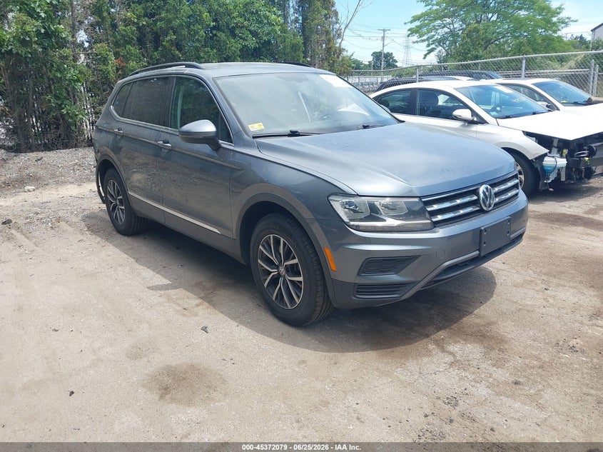 2020 Volkswagen Tiguan VIN 3VV2B7AX1LM087000 IAAI salvage auction — REAR END, Salvage (Rhode Island), sold $5,000 on 2026-09-08 (photo 1)