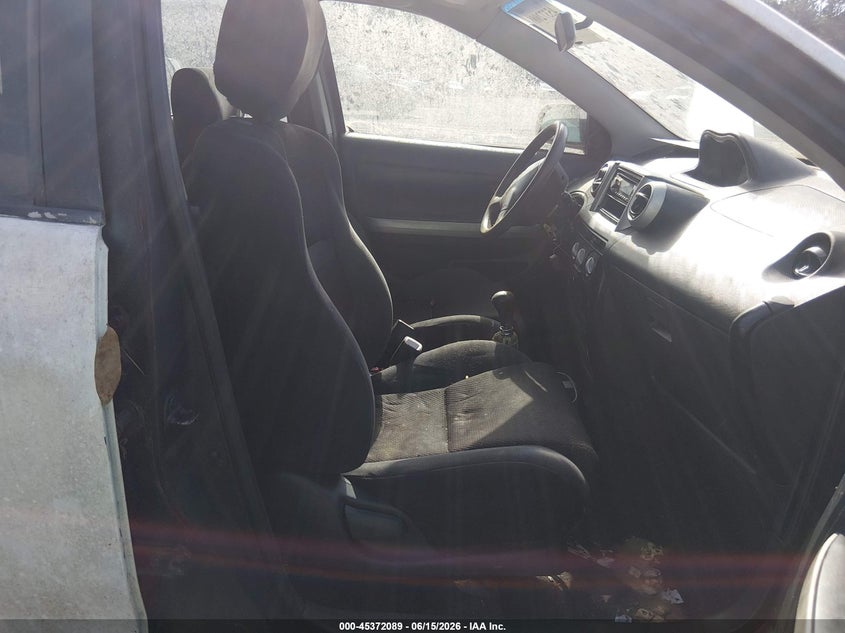 2005 Scion Xa VIN JTKKT624850097676 IAAI salvage auction — NORMAL WEAR, Salvage (South Carolina), sold $400 on 2026-07-28 (photo 5)