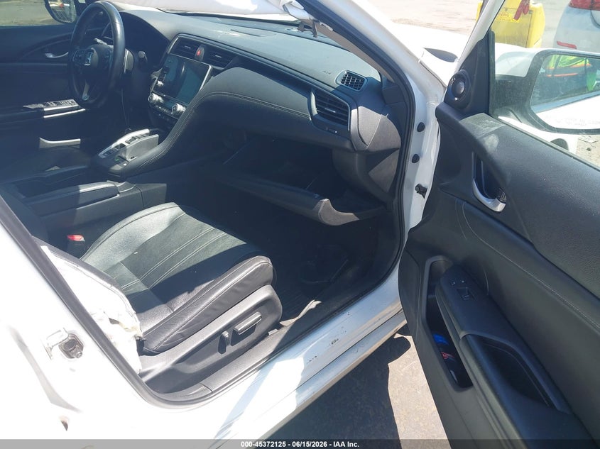 2019 Honda Insight VIN 19XZE4F95KE027839 IAAI salvage auction — RIGHT SIDE, Salvage (California), sold $3,650 on 2026-07-08 (photo 5)