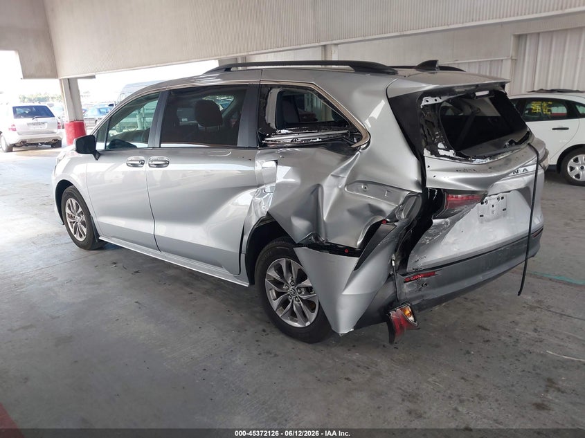 2025 Toyota Sienna VIN 5TDKRKECXSS260144 IAAI salvage auction — LEFT REAR, Rebuildable (Florida), sold $10,200 on 2026-07-29 (photo 3)