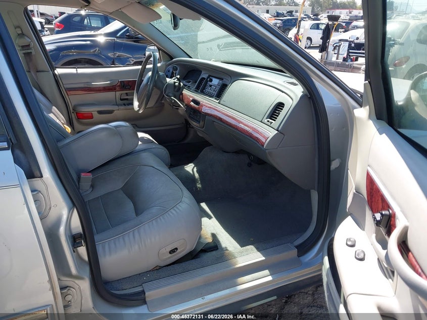 2001 Mercury Grand marquis VIN 2MEFM75W31X622355 IAAI salvage auction — RIGHT REAR, Clear - Dealer Only (California), sold $425 on 2026-07-08 (photo 5)