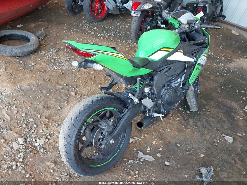 2025 Kawasaki Zx VIN ML5ZXCS16SDA42630 IAAI salvage auction — ENGINE DAMAGE, Salvage (North Carolina), sold $150 on 2026-07-29 (photo 4)