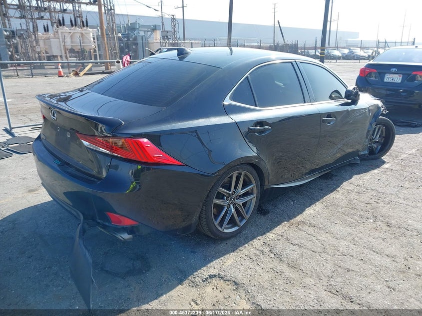 2020 Lexus Is VIN JTHGZ1E2XL5018144 IAAI salvage auction — RIGHT SIDE, Salvage (California), sold $825 on 2026-07-28 (photo 4)