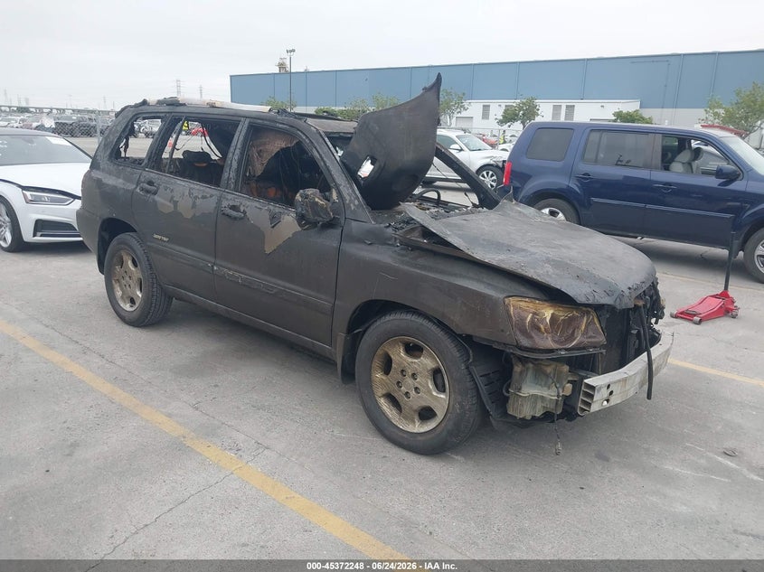 2007 Toyota Highlander VIN JTEDP21A670148790 IAAI salvage auction — BURN, Non-Repairable (California), sold $100 on 2026-07-29 (photo 1)