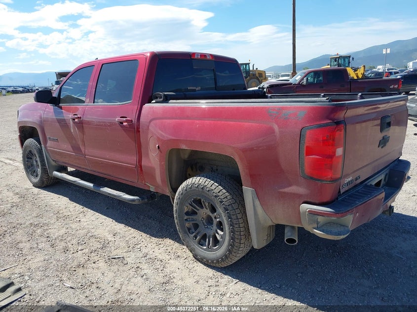 2018 Chevrolet Silverado VIN 3GCUKREC5JG187655 IAAI salvage auction — RIGHT FRONT, Wait Title, sold $6,700 on 2026-10-01 (photo 3)