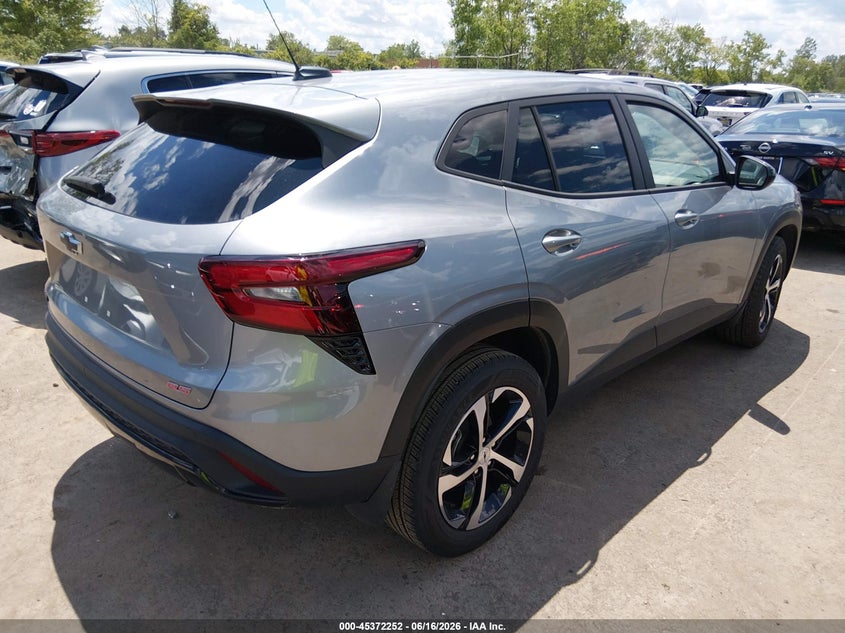 2024 Chevrolet Trax VIN KL77LGE20RC157660 IAAI salvage auction — HAIL, Salvage Title, sold $6,300 on 2026-07-21 (photo 4)
