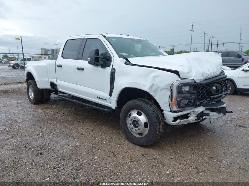 2026 Ford F350 VIN 1FT8W3DT6TED23497 — IAAI salvage auction photo