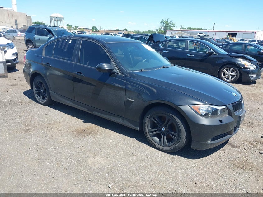 2008 BMW 3 series VIN WBAVC73548KX90719 IAAI salvage auction — NORMAL WEAR, Clear (New Jersey), sold $475 on 2026-07-29 (photo 1)