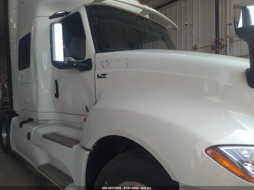 2026 International VIN 3HSDZSZR4TN173110 — IAAI salvage auction photo