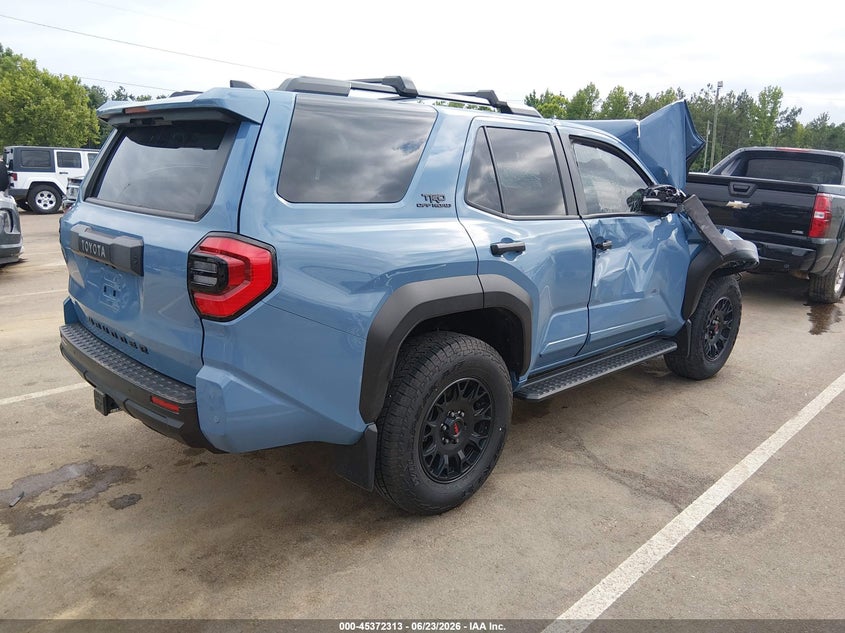 2025 Toyota 4runner VIN JTEVA5BR2S5035782 IAAI salvage auction — FRONT END, Salvage Title, sold $9,000 on 2026-07-30 (photo 4)