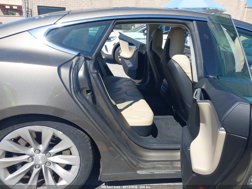 2016 Tesla Model s VIN 5YJSA1E2XGF169363 IAAI salvage auction — RIGHT SIDE, Salvage (California), sold $6,350 on 2026-07-20 (photo 8)