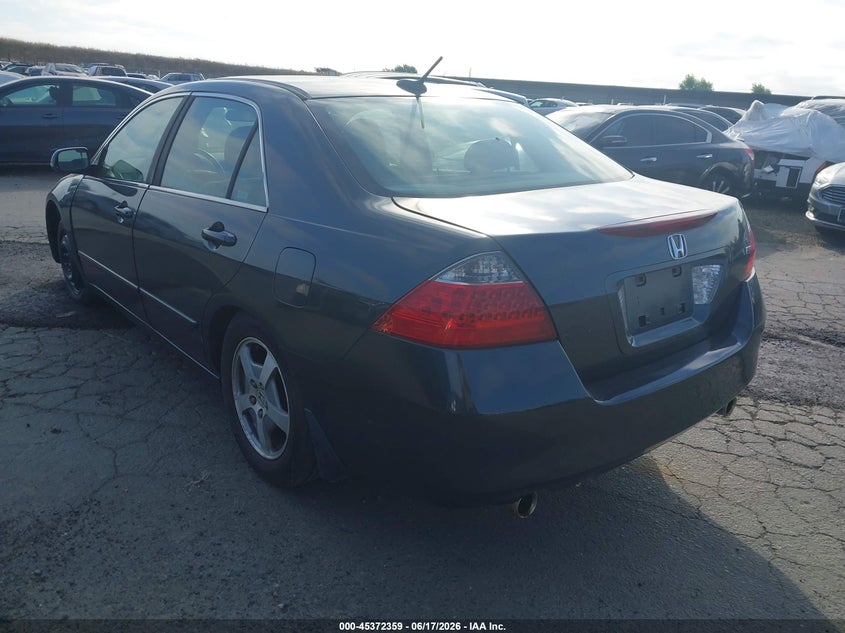 2007 Honda Accord VIN JHMCN36447C000021 IAAI salvage auction — NORMAL WEAR, Salvage Title - Dealer (California), sold $1,400 on 2026-07-22 (photo 3)