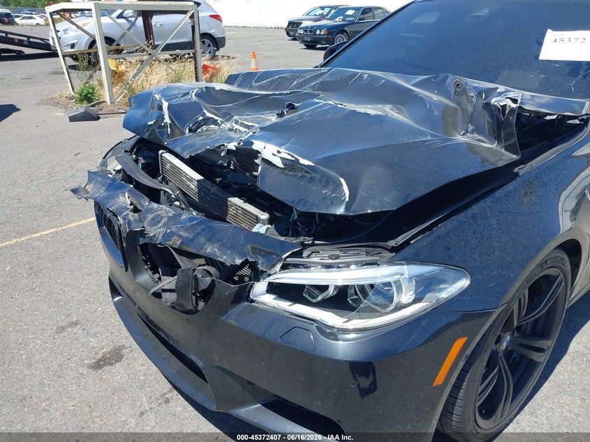 2015 BMW M5 VIN WBSFV9C55FD594490 IAAI salvage auction — FRONT END, Salvage (Oregon), sold $14,800 on 2026-08-27 (photo 6)